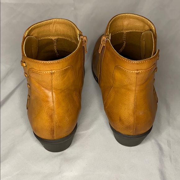 Charlotte Russe Ankle Boots/Size 10 Woman’s/Brown - Picture 4 of 5